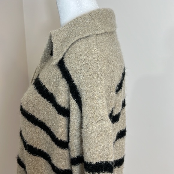 LOFT NWT collared sweater size medium tan with black stripes size medium - Picture 3 of 8